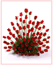100-dutch-roses-in-a-basket-designer-arrangements